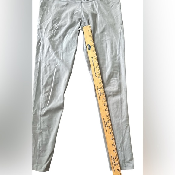 Victoria's Secret Light Gray Leggings - Picture 5 of 7